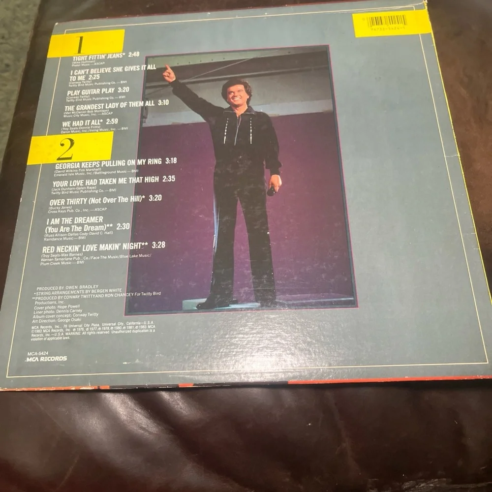 Classic Conway Vinyl Record 1983 - Picture 2 of 9